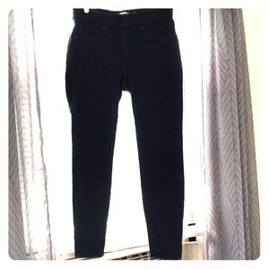 Madewell legging jeans, dark blue.